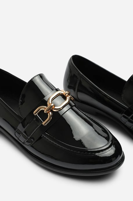 Wheres That From Womens Lettie Wide Fit Chain Trim Detail Flat Loafers In Black Patent - Image 5