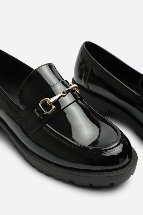 Wheres That From Womens Aadhya Chunky Snaffle Trim Detail Loafers in Black Patent - Image 5