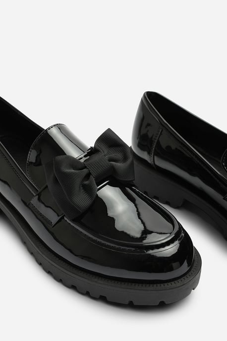 Wheres That From Womens Kinley Chunky Bow Detail Patent Loafers In Black Patent - Image 5
