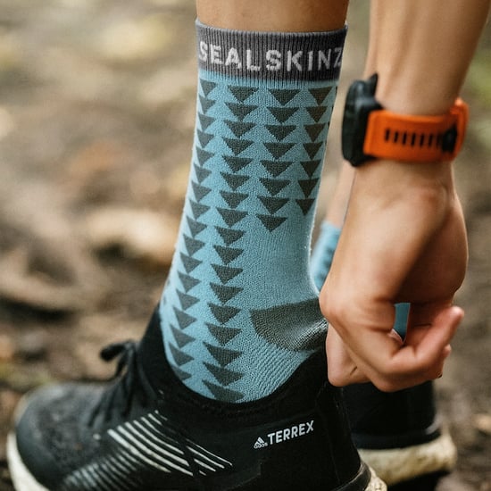 Merino Mid Length Running Socks for Men and Women - Image 3