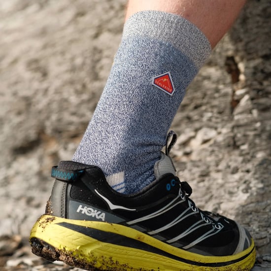 Single Layer Bamboo Mid Length Plain Hiking Socks for Men and Women - Image 3