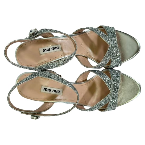 Miu Miu Kristalversierde Leren Sandalen in Zilveren Glitters - Image 5