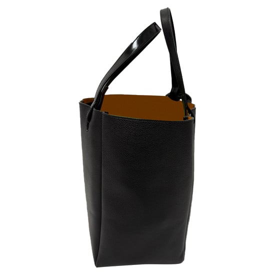 JW Anderson JWA Hörnväska i svart läder - Image 3