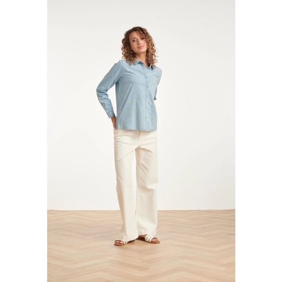 Smashed Lemon Lichtblauwe blouse met geborduurde sterren en hartjes | - Image 2