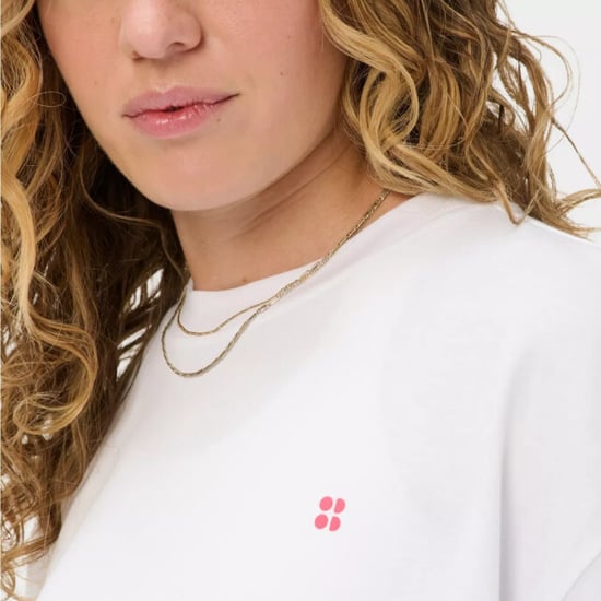 Sweaty Betty Graphic holiday t-shirt - Image 3