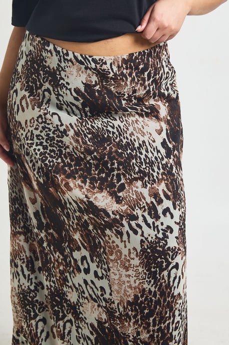Plus Mixed Animal Chiffon Maxi Skirt - Image 4