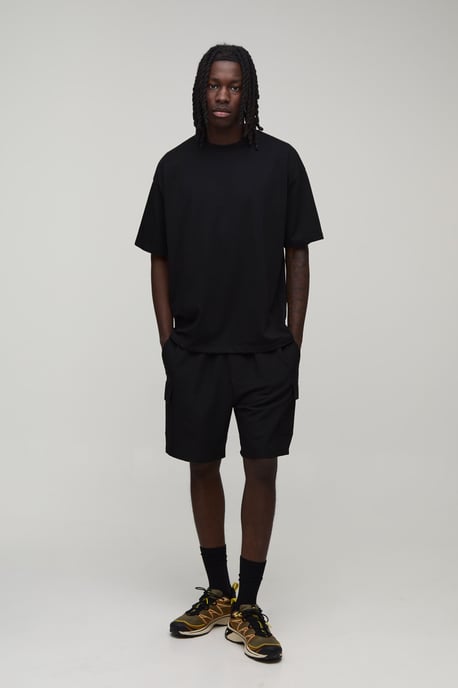 Relaxed Fit Elasticated Technical Stretch Cargo Shorts - Image 4