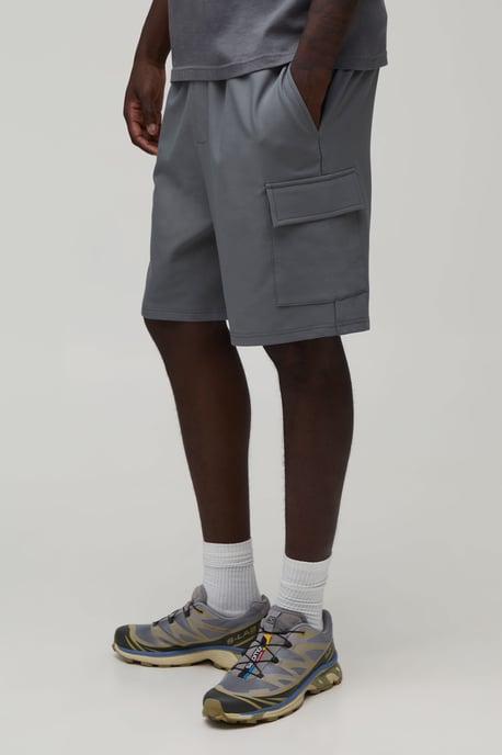 Relaxed Fit Elasticated Technical Stretch Cargo Shorts - Image 1
