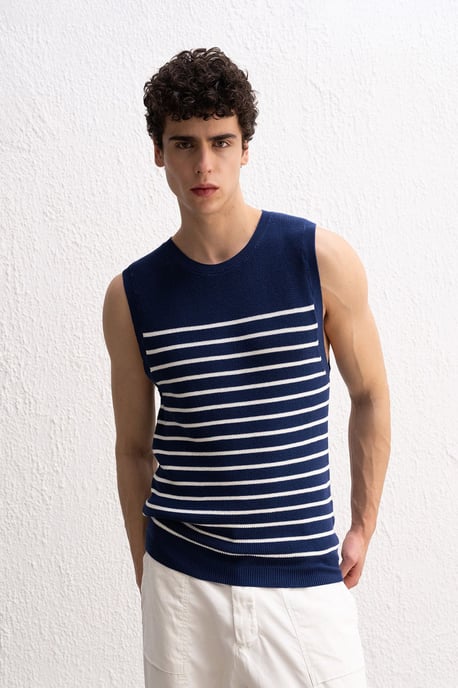 Slim Fit Gestreepte Crew Neck Mouwloos T-shirt - Image 1