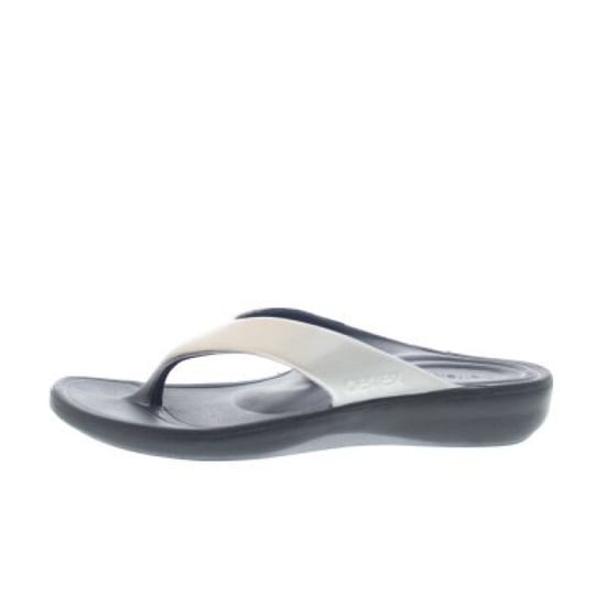 Aetrex Maui flips - Image 1