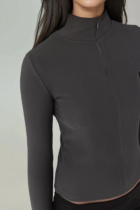 Fitted långärmad poloactive topp med blixtlås - Image 5