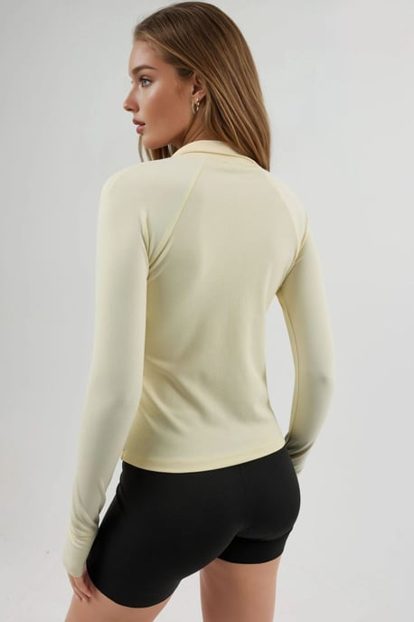 Fitted Knitted Turtleneck Active Top - Image 4