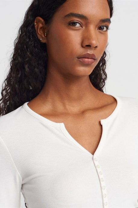 Slim Fit Geribbelde Knopenblouse - Image 3