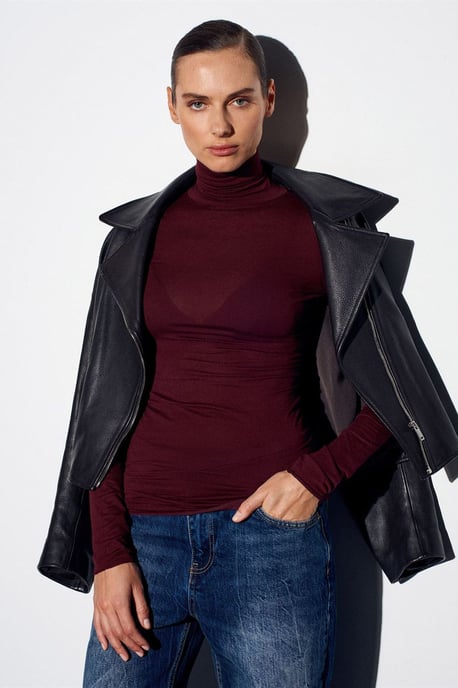 Slim Fit Coltrui Blouse - Image 3