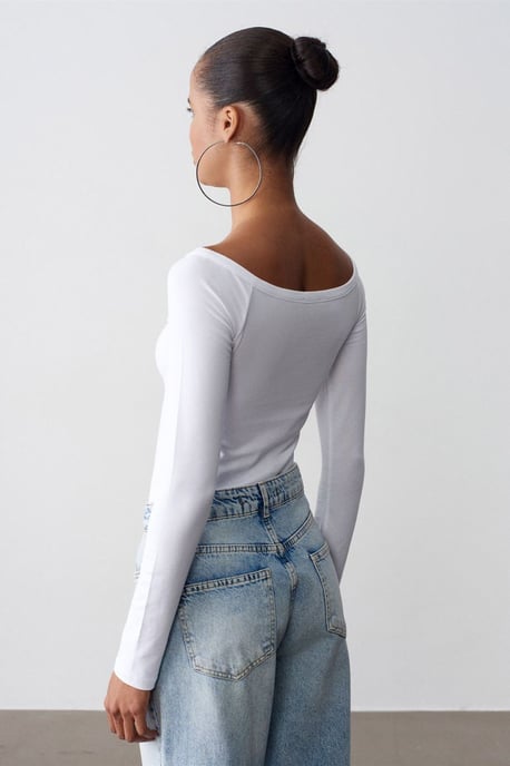 Slim-fit Bootuit Top - Image 2