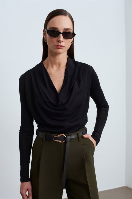 Slim-fit wol coltrui blouse - Image 4
