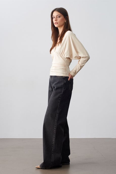Slim Fit V-ringad Wrappy Blus - Image 4