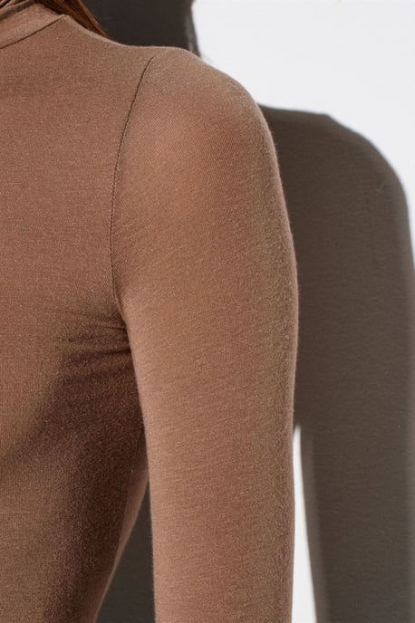 Slim Fit Coltrui Blouse - Image 4