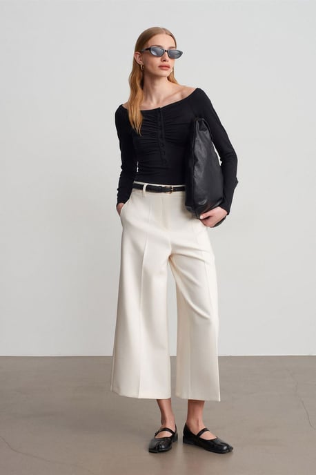 Slim-fit Bootuit Top - Image 4