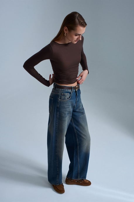 Slim Fit Båtkrage Blus med Långa Ärmar - Image 4