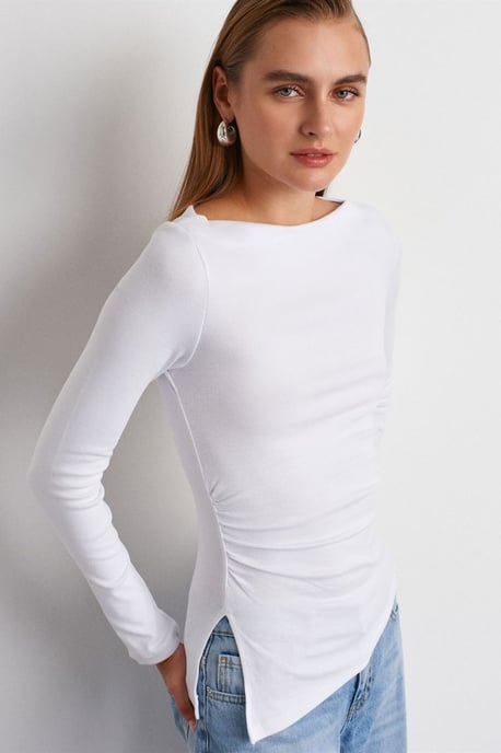 Slim-fit båturringad blus med lång ärm - Image 1