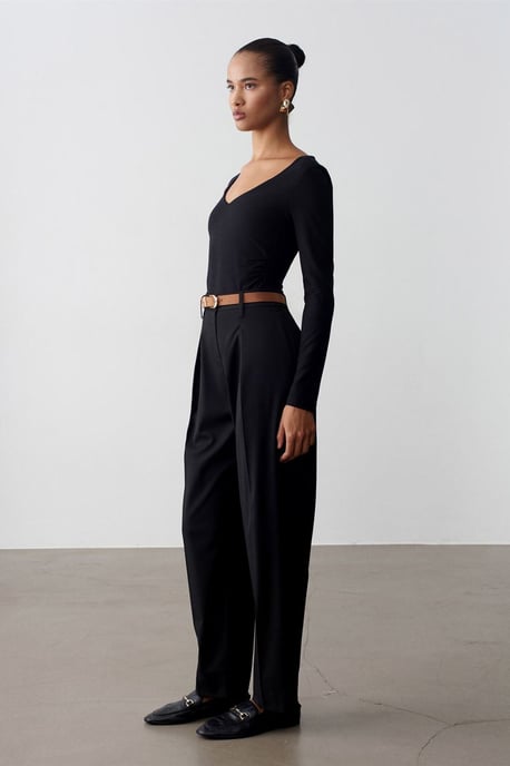 Slim Fit V-Hals Breifblouse - Image 4