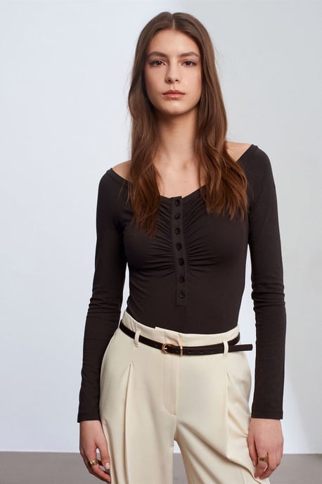 Slim-fit Bootuit Top - Image 3