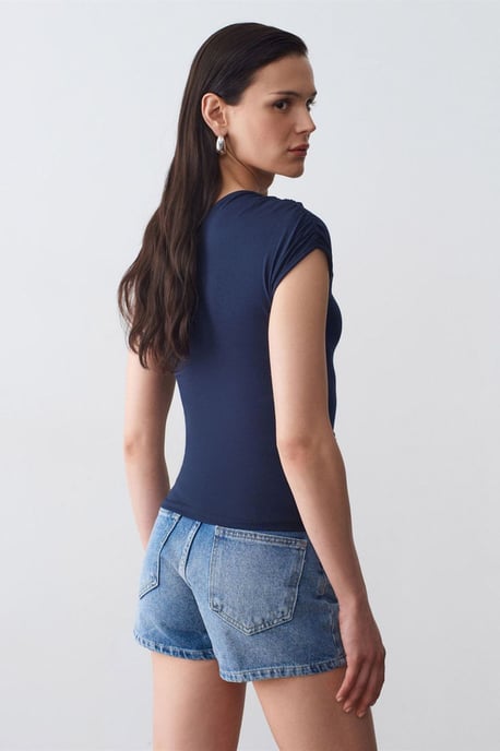 Slim Fit Off-Shoulder Jersey Blouse Met Strikdetail - Image 2
