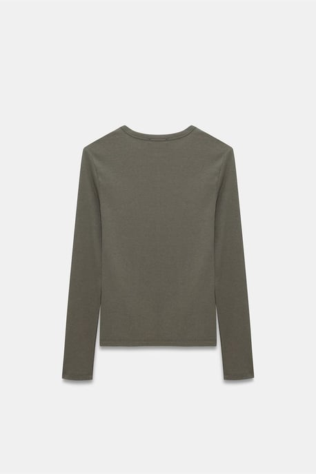 Ribbad Crew Neck Knappblus - Image 6