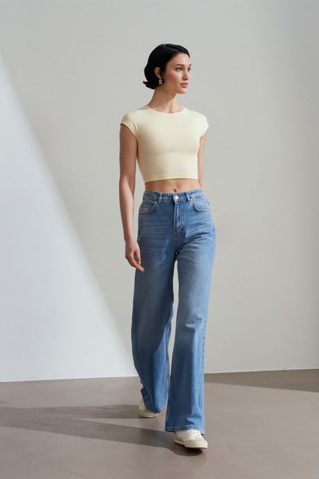 Slim Fit Crop Jersey Blouse - Image 4