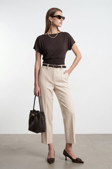 Kvinnors modalblandning t-shirt med cut-out och rund halsringning - Image 4
