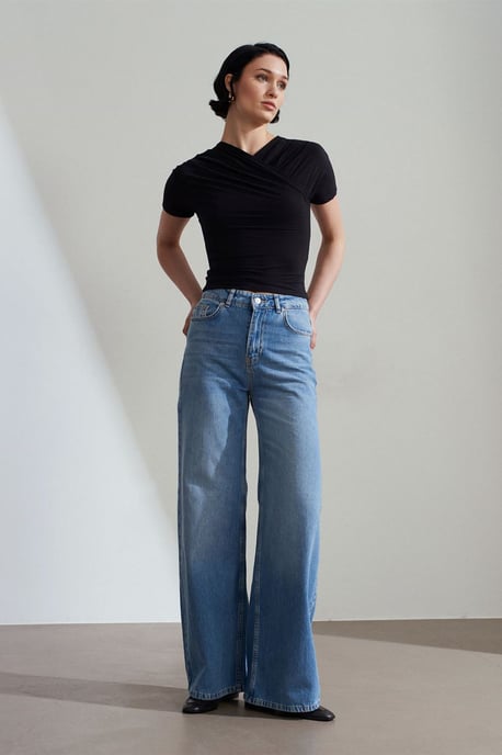 Slim Fit V-Neck Jersey Blouse - Image 4