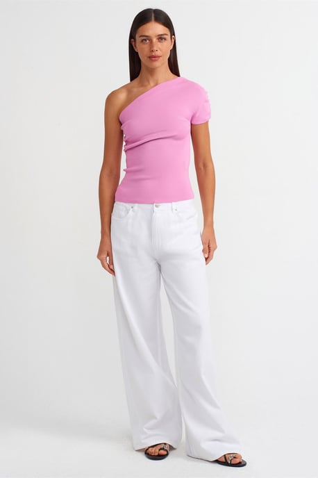 Smalpassform Asymmetrisk Stickad Blus - Image 3