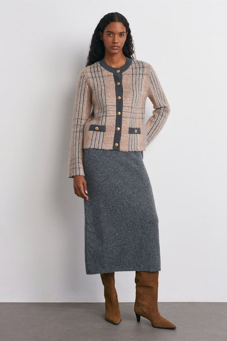 Plaid Jacquard Crew Neck Cardigan - Image 5