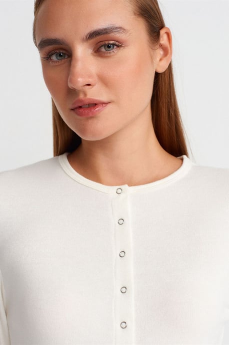 Ribbed Crew Neck Button Cardigan - Image 3
