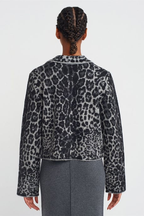 Leopard Jacquard Knapp Cardigan - Image 2