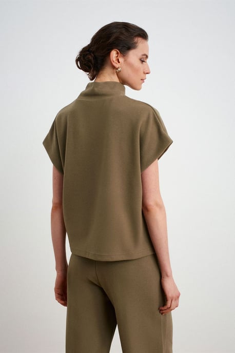 Ribbad halvhalsad stickad blus - Image 3
