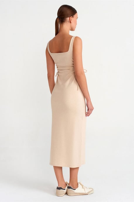 Ärmless Bodycon Midi Klänning med Urtag - Image 2