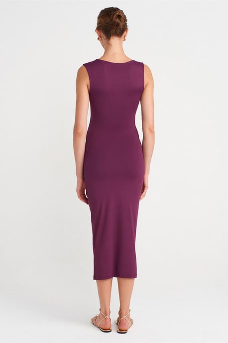 Mouwloze Bodycon Midi Jurk met Accessoire Detail - Image 2