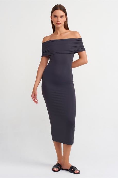 Off-Shoulder Bodycon Midiklänning - Image 1
