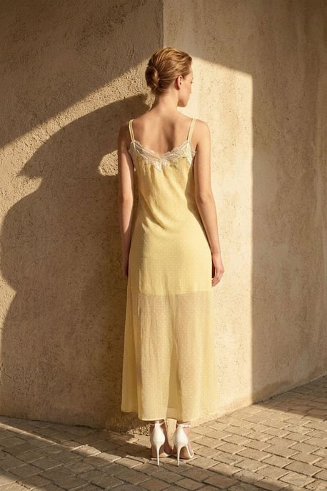 Kvinnors prickig chiffong maxi-klänning - Image 4