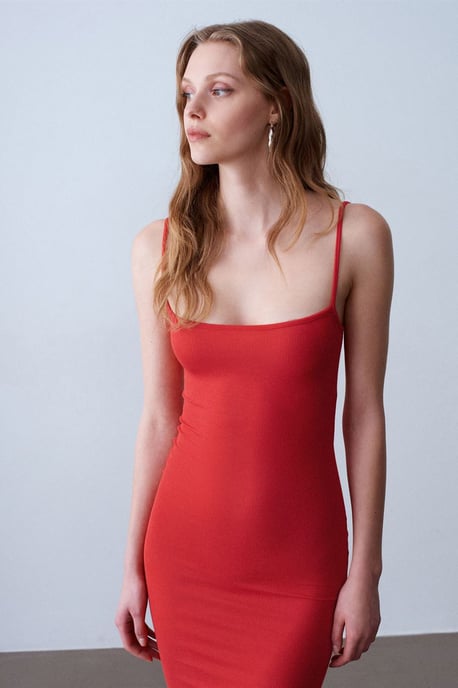 Ribbad Bodycon Maxiklänning - Image 4