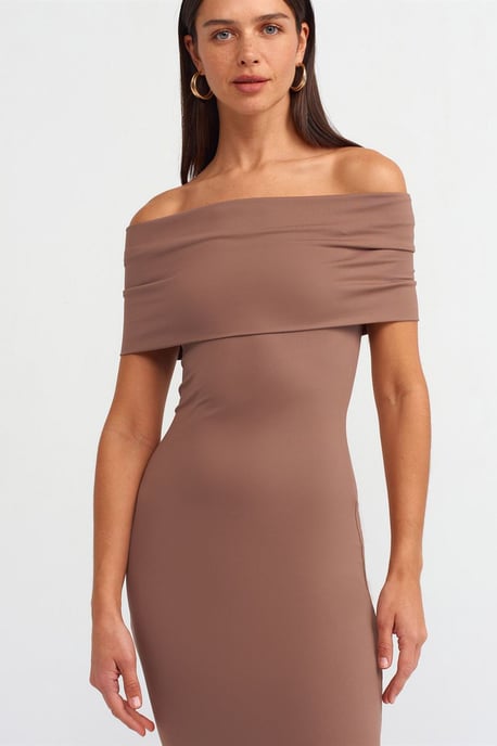 Off-Shoulder Bodycon Midi Dress - Image 3