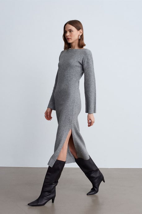 Ribbad Bodycon Midi Klänning med Slits - Image 2