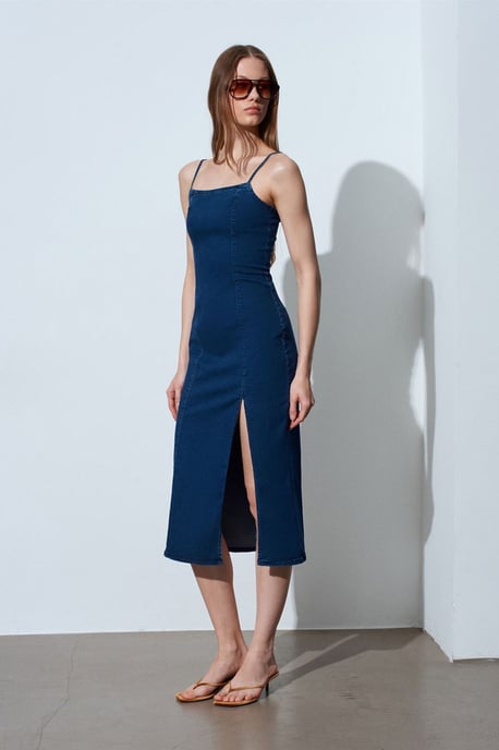 Kvinnors ärmlös bodycon midi denimklänning - Image 1