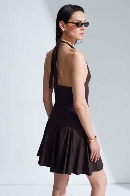 Halter Nek Skater Mini Jurk - Image 2