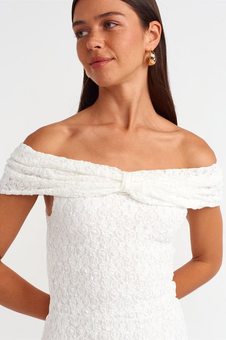 Bodycon Mini Spetsklänning - Image 4