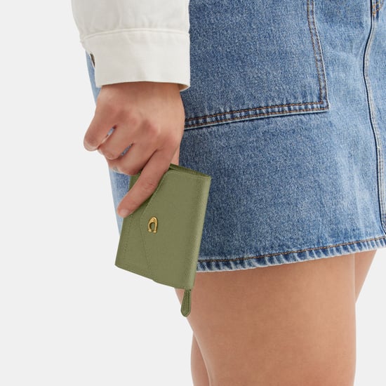 Wyn Small Wallet - Image 4