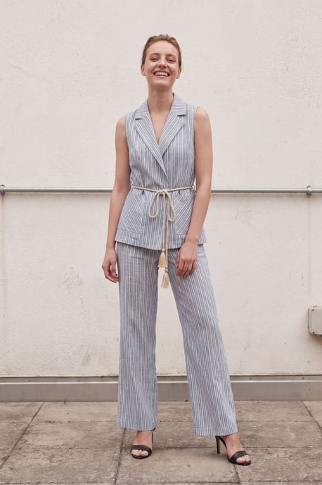 Gestreepte mouwloze vest en brede broek set - Image 3