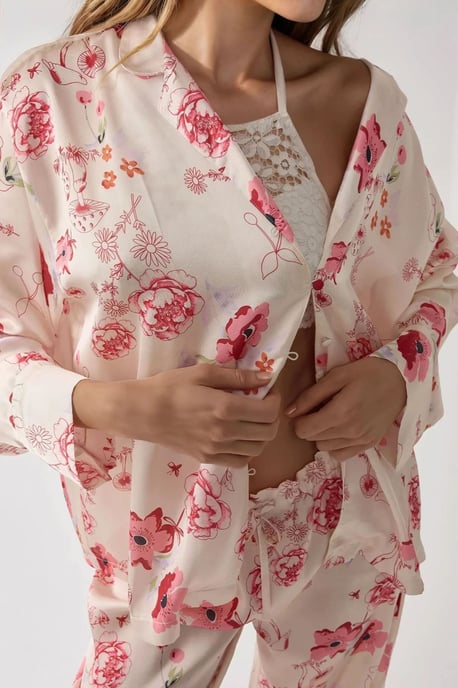 Tryckt satinpyjamasset med skjortkrage - Image 6
